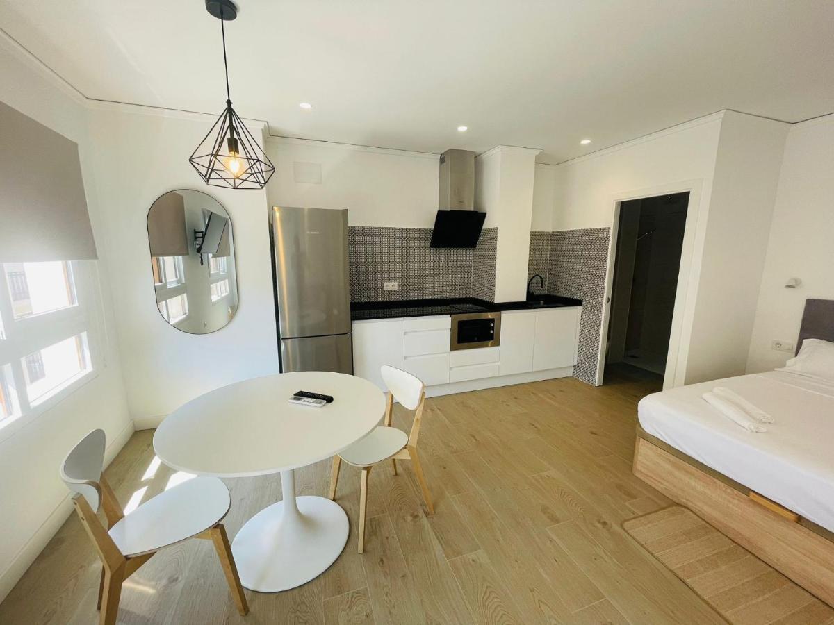 دينايا Pare Pere Rooms المظهر الخارجي الصورة