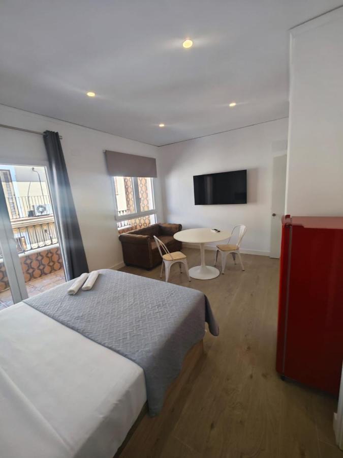 دينايا Pare Pere Rooms المظهر الخارجي الصورة